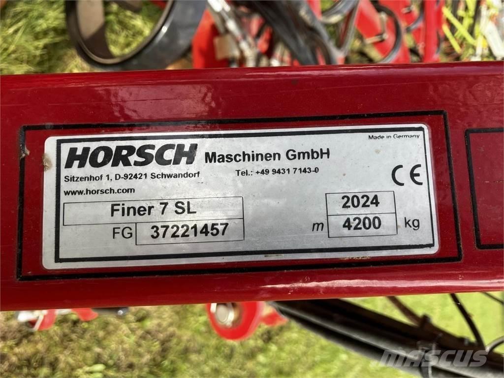 Horsch Finer 7 SL Déchaumeur, cultivateur