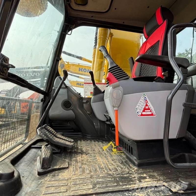 Komatsu PC 220-8 Pelle sur chenilles