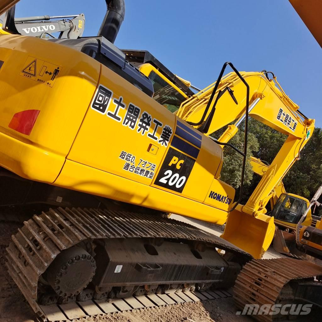 Komatsu PC 200 Pelle sur chenilles
