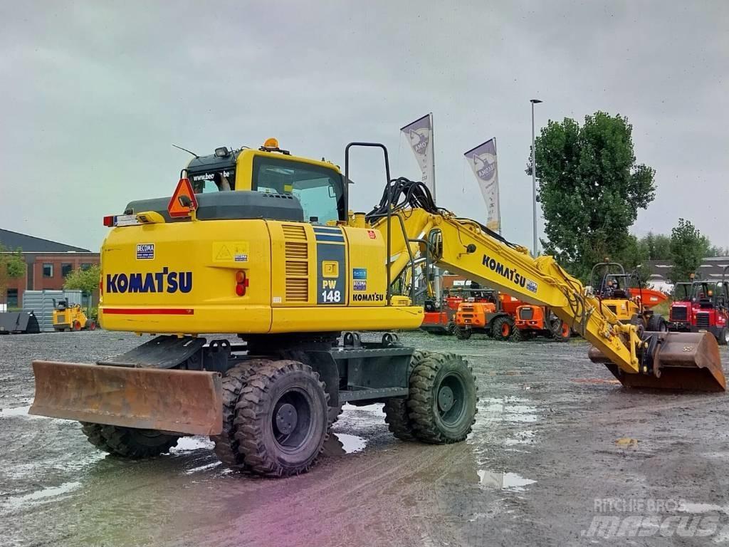 Komatsu PW148-8 Pelle sur pneus