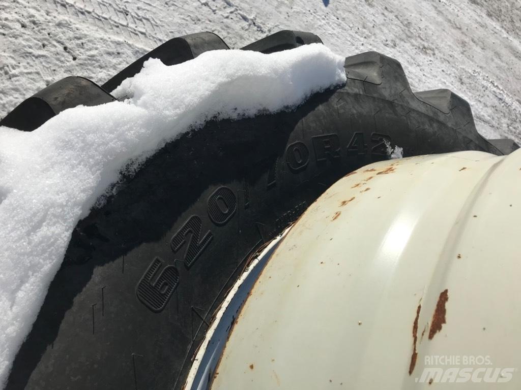 Firestone 620/70R42 Pneus, roues et jantes