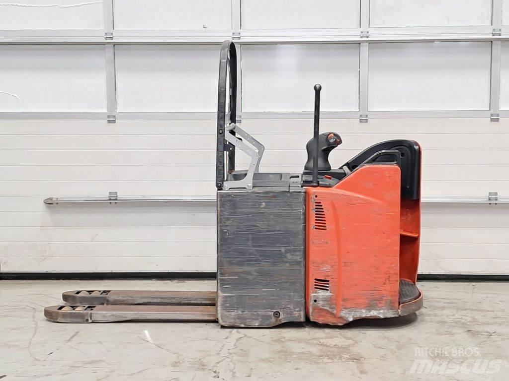 Linde T20SP Transpalette accompagnant