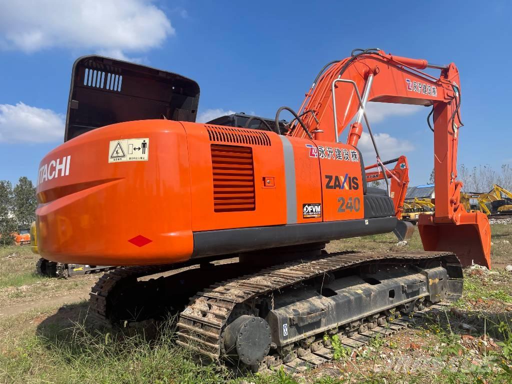 Hitachi ZX 240 Pelle sur chenilles