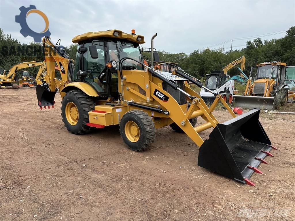 CAT 420 F Tractopelle