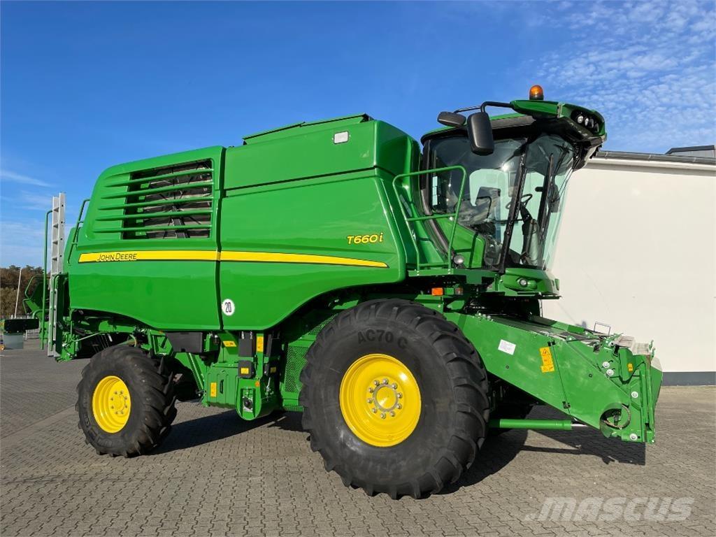 John Deere T660 i Moissonneuse batteuse