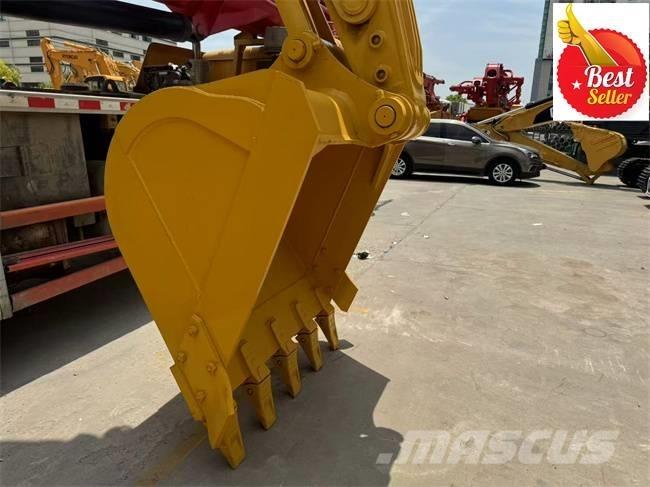 Komatsu PC 220 Pelle sur chenilles