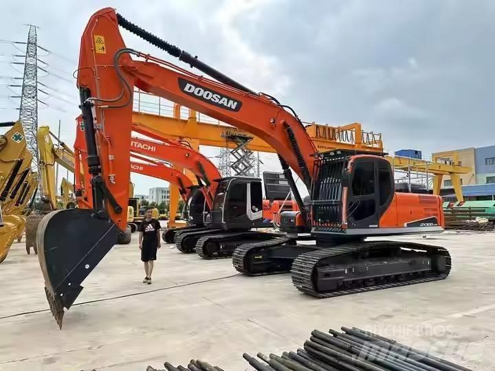 Doosan DX300LC-9C Pelle sur chenilles