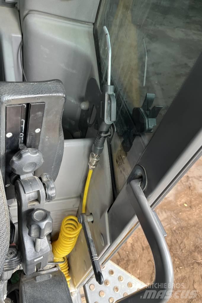 Volvo EC 300 EL Pelle sur chenilles
