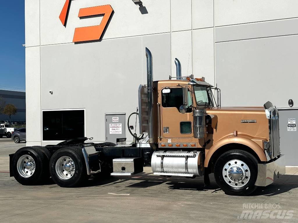 Kenworth W 900 Tracteur routier