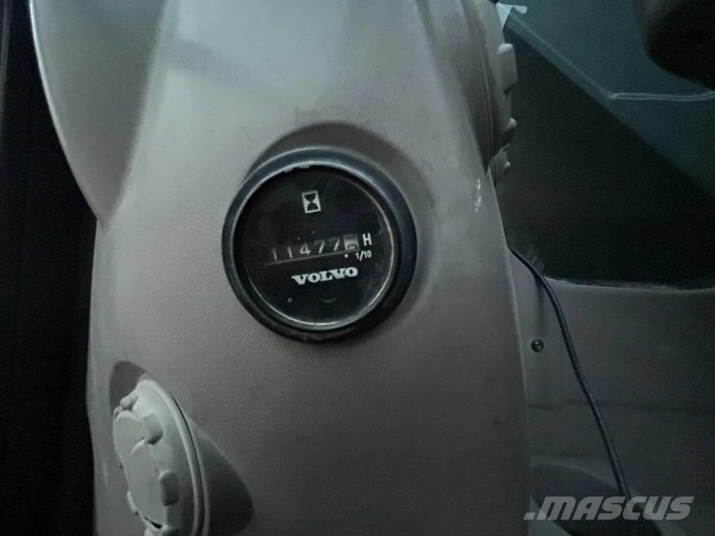 Volvo ECR 235 Pelle sur chenilles