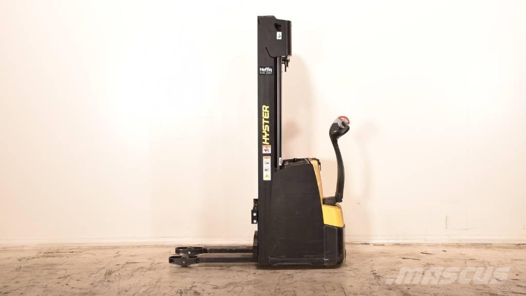 Hyster S1.2-24 Gerbeur accompagnant
