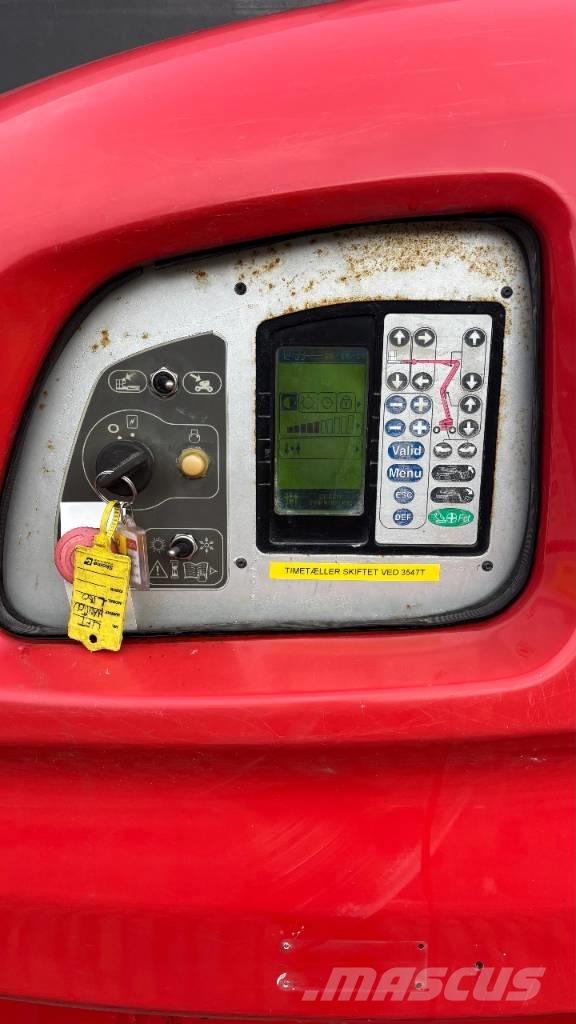 Manitou 180 ATJ Nacelles articulées