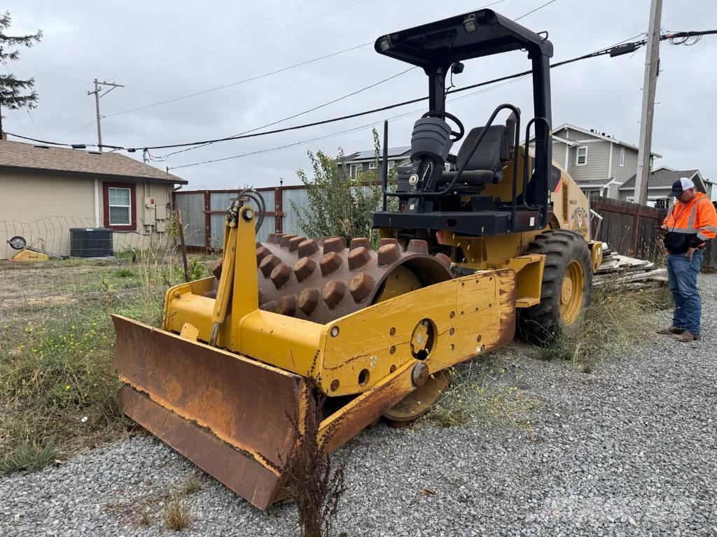 CAT CP 44 Rouleaux monocylindre