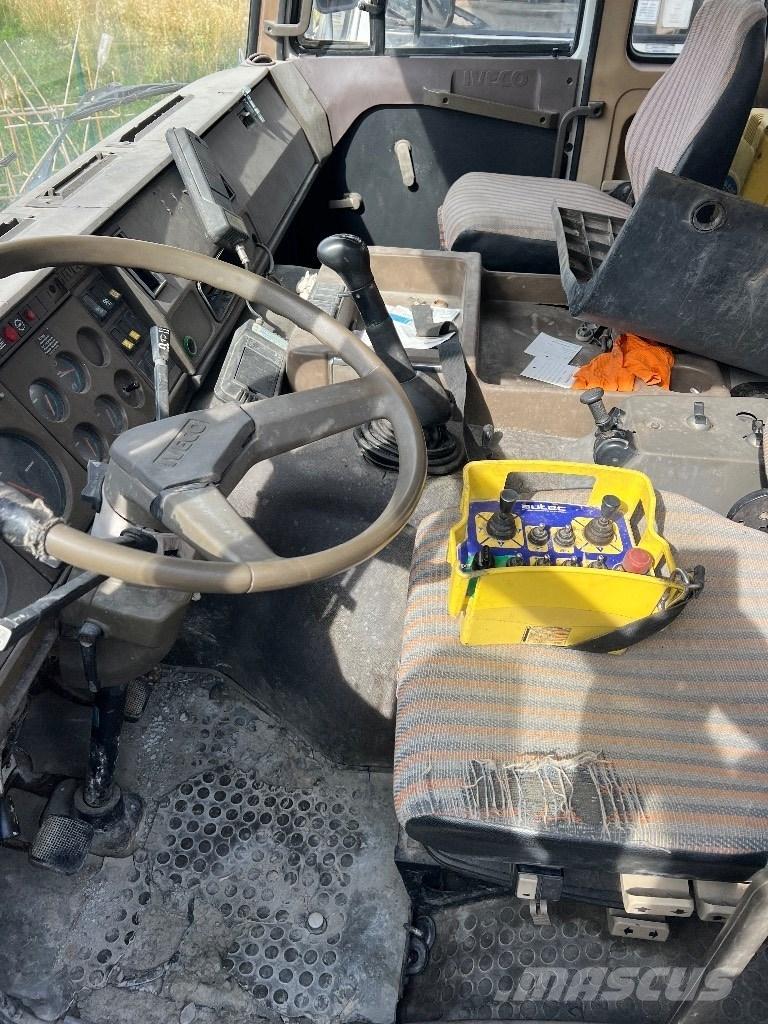 Iveco 330-36 H Pompe à béton