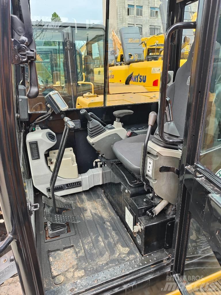 CAT 305.5 E2 Mini pelle < 7t