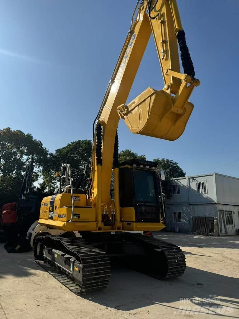 Komatsu PC 200-8 Pelle sur chenilles