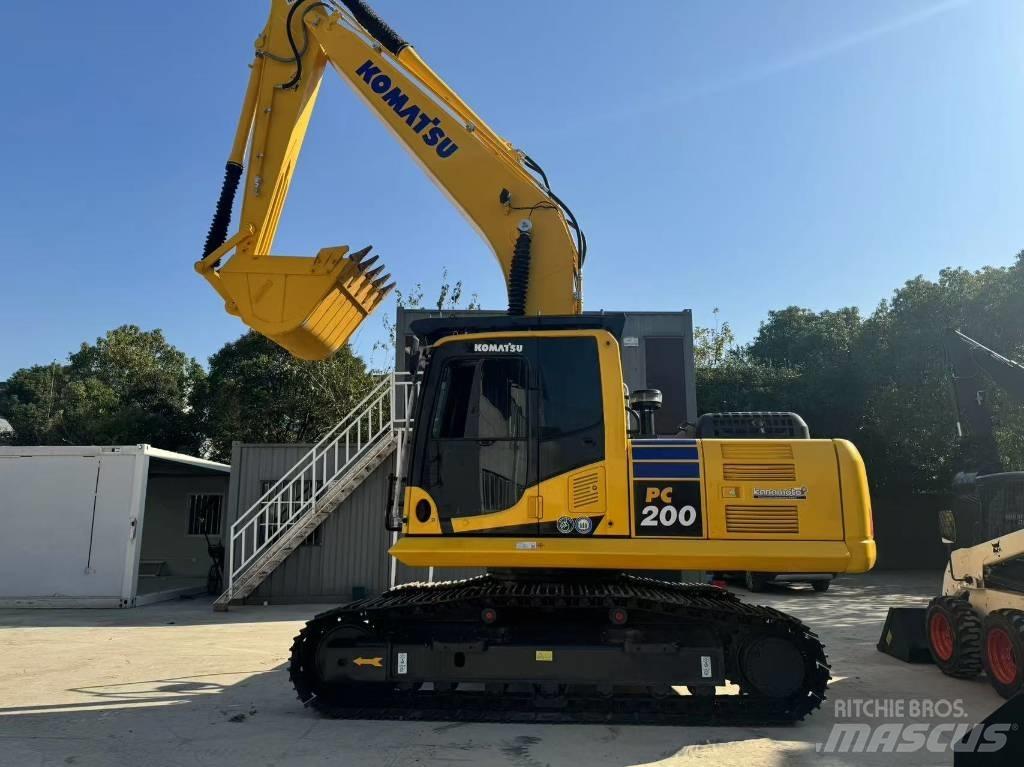 Komatsu PC 200-8 Pelle sur chenilles