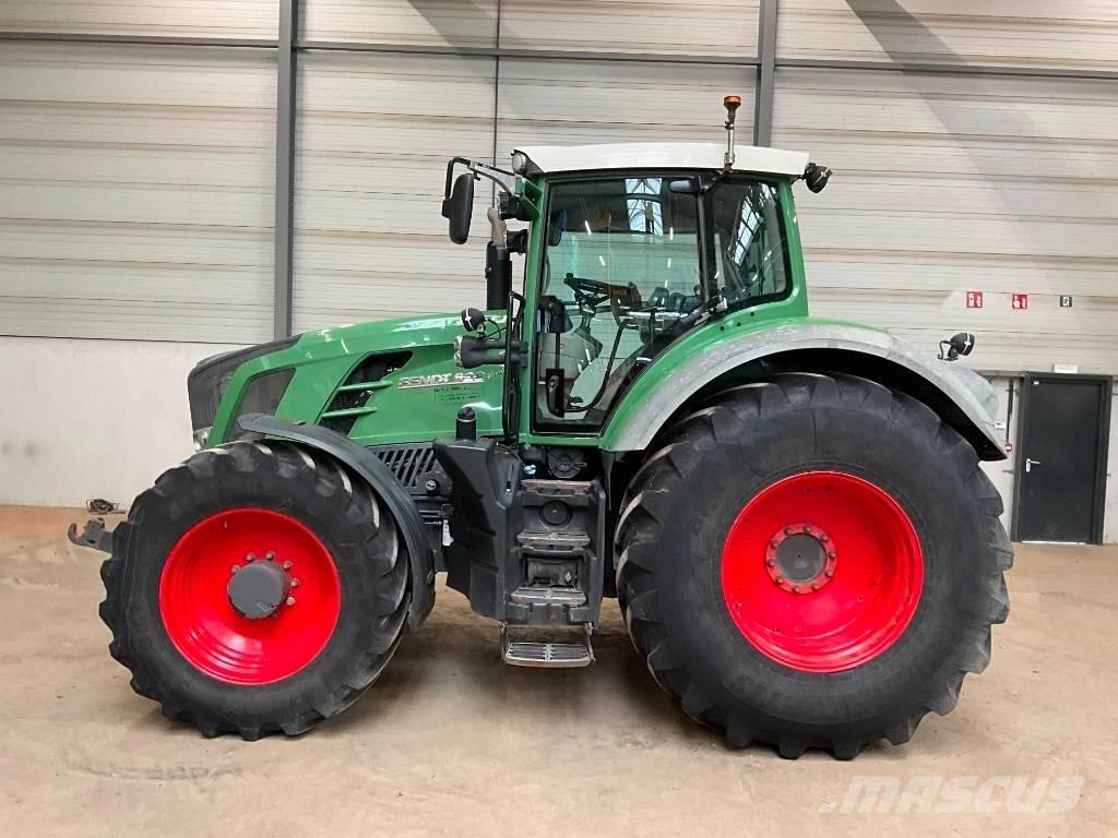 Fendt 828 Vario TMS Tracteur