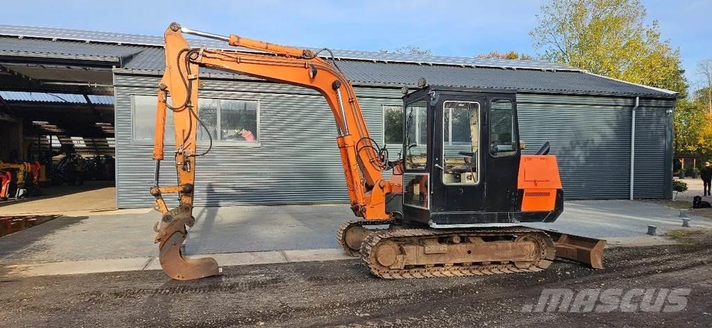 Takeuchi TB 068 Mini pelle < 7t