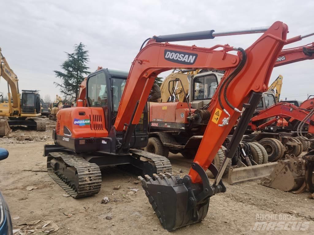 Doosan DX 60 Mini pelle < 7t