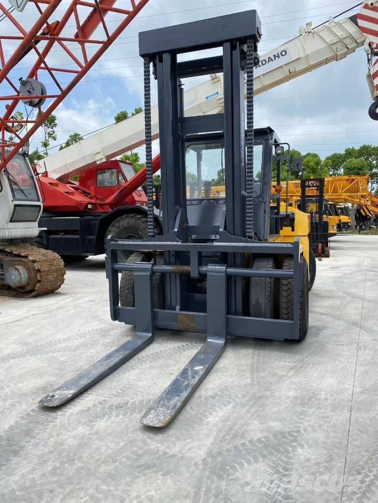 Komatsu FD 160 Chariots diesel