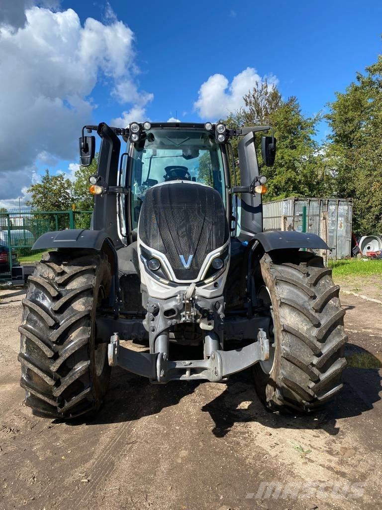 Valtra T 235 Tracteur