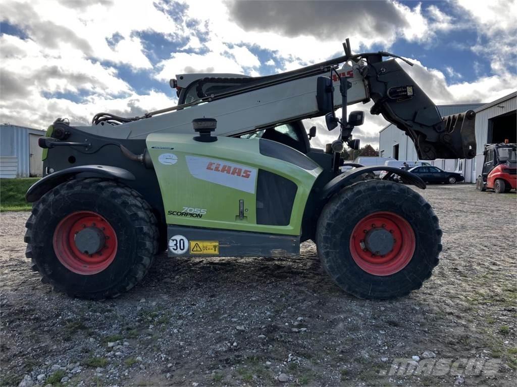 CLAAS 7055 Télescopique agricole