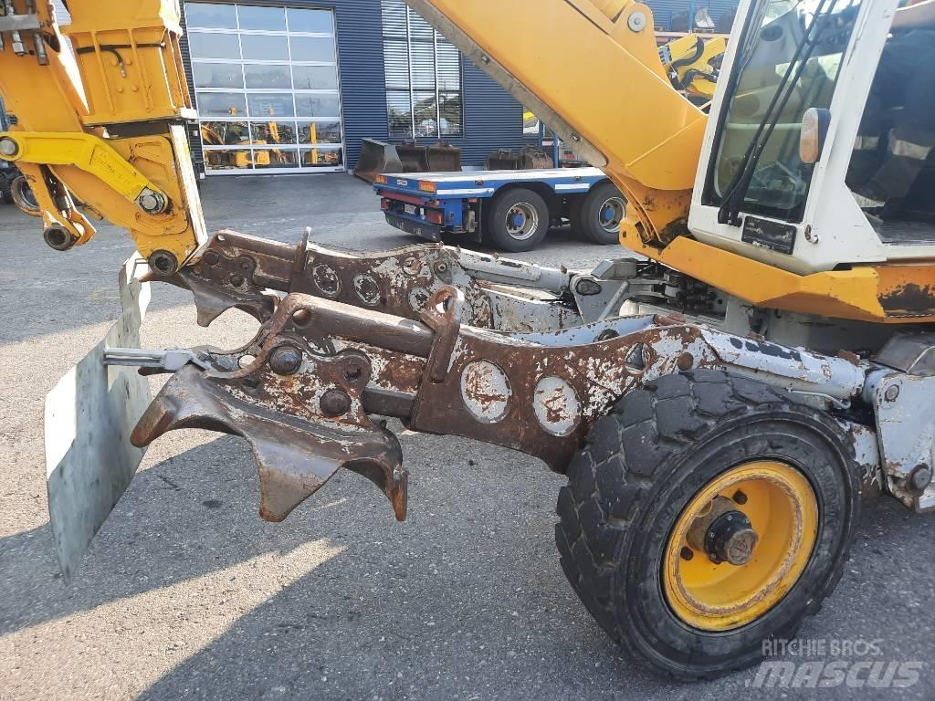 Menzi Muck M525 Pelle sur pneus