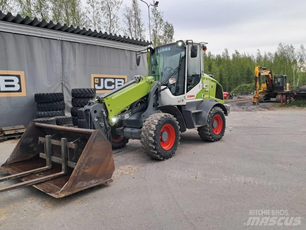 CLAAS 738T Chargeuse télescopique sur pneus