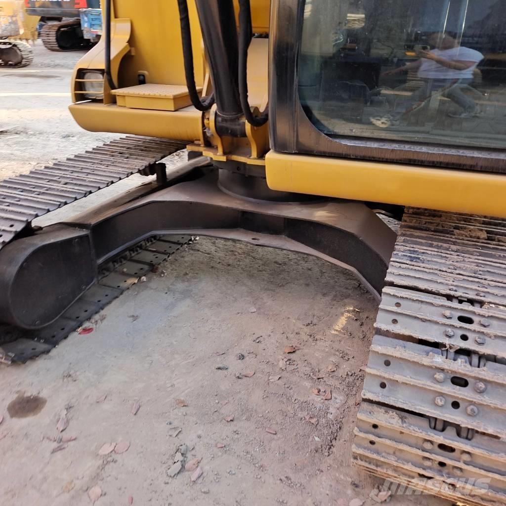 CAT 307 D Mini pelle 7t-12t