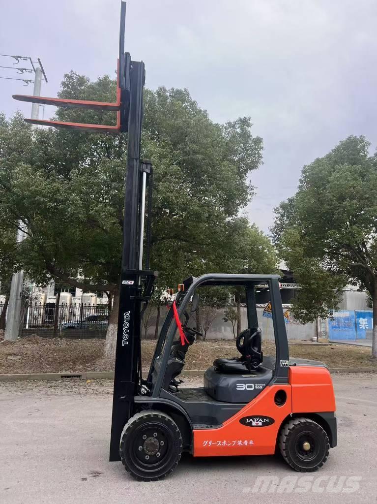 Toyota 3t Chariots diesel