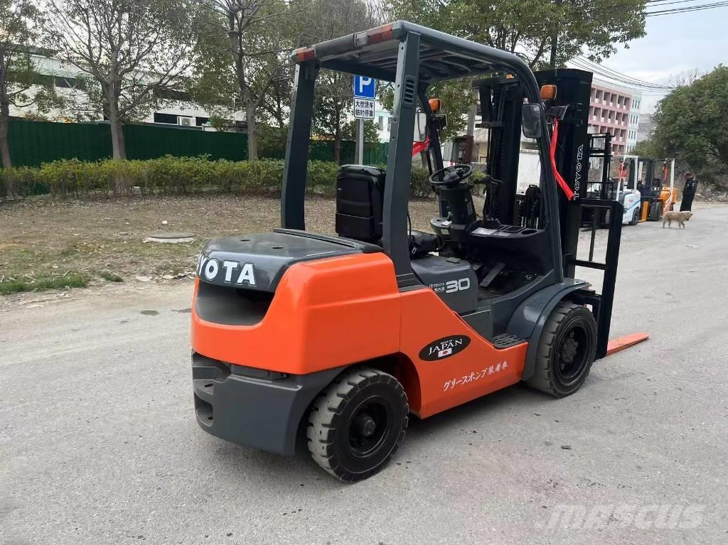 Toyota 3t Chariots diesel