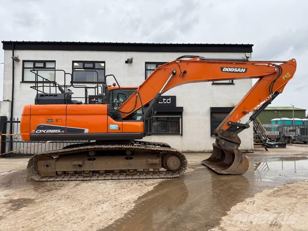 Doosan DX 225 LC-5 Pelle sur chenilles