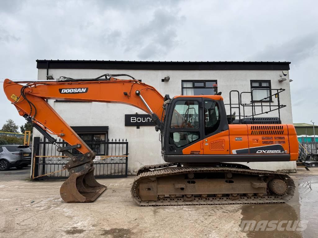 Doosan DX 225 LC-5 Pelle sur chenilles