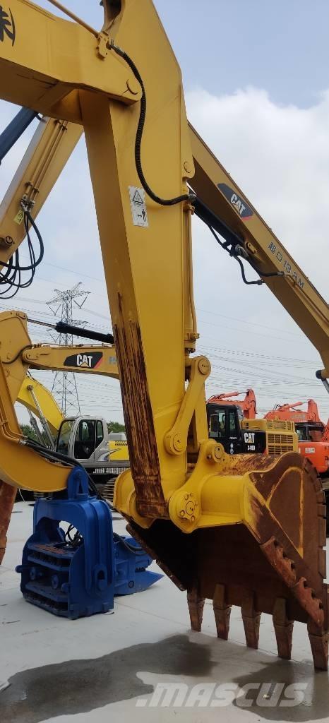 Komatsu PC 450 LC-7 Pelle sur chenilles