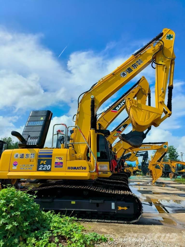 Komatsu PC 220-8 Pelle sur chenilles
