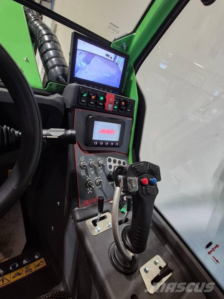 Avant 640 Chargeuse compacte