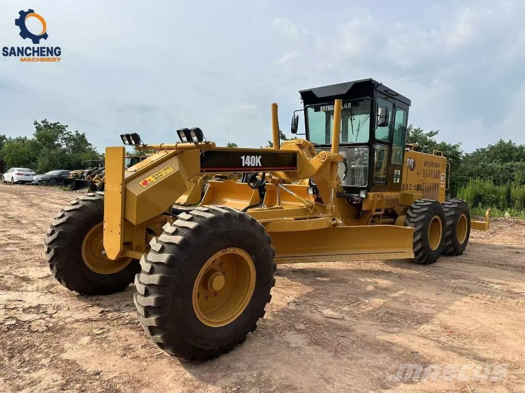CAT 140 K Niveleuse