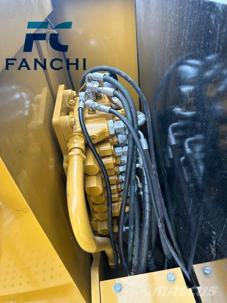 CAT CAT306e2 Pelle sur chenilles