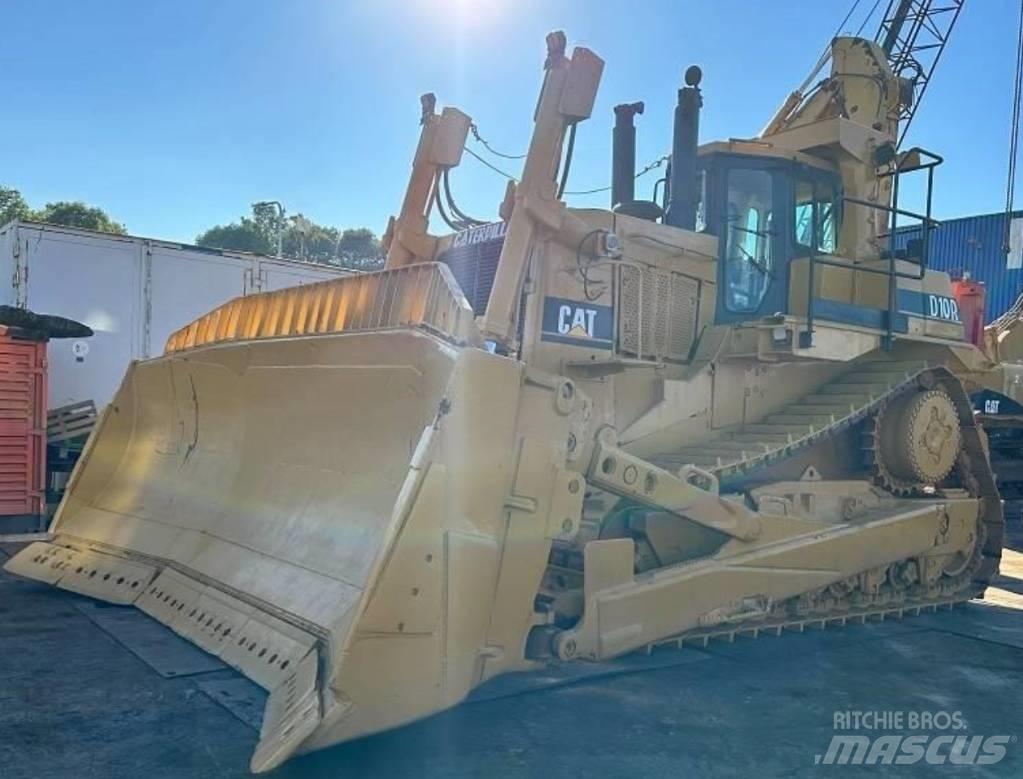 CAT D 10 R II Bouteurs sur chenilles