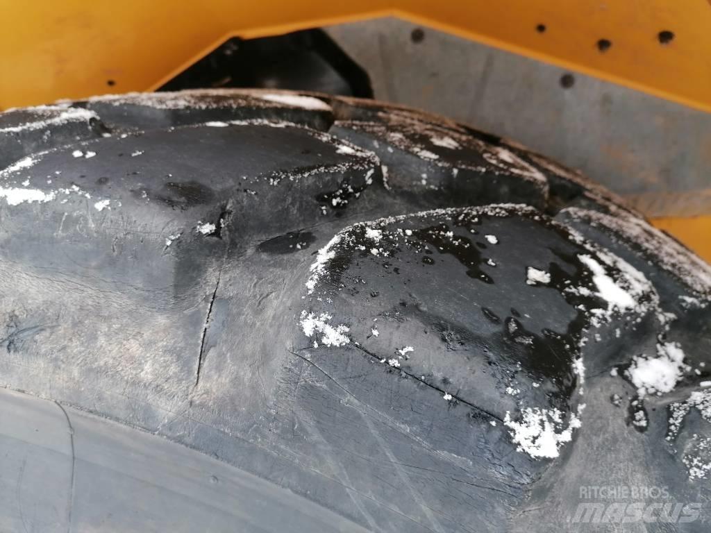 Volvo A 25 G Tombereau articulé