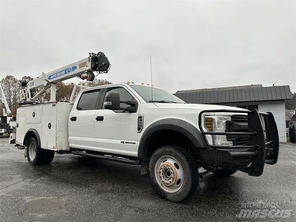 Ford F550 Camions et véhicules municipaux