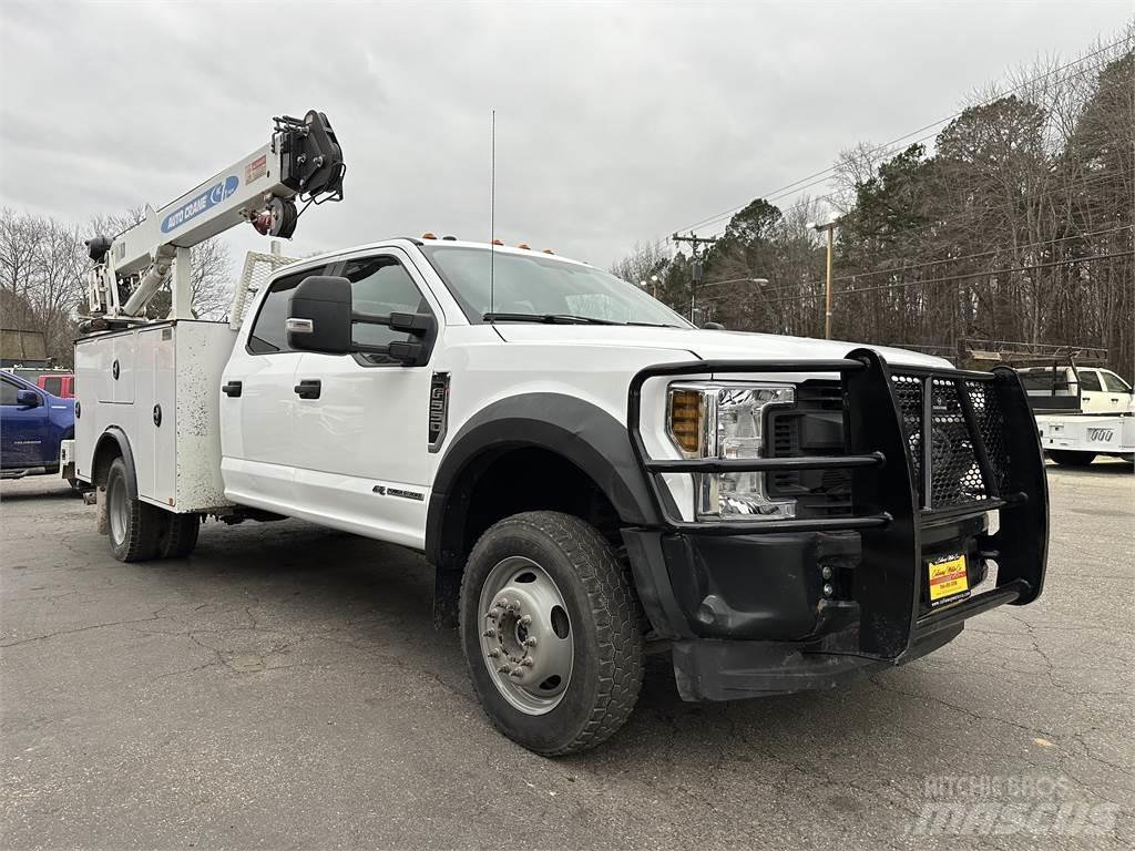Ford F550 Camions et véhicules municipaux