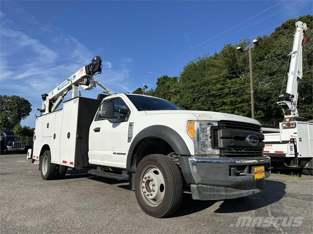 Ford F550 Camions et véhicules municipaux