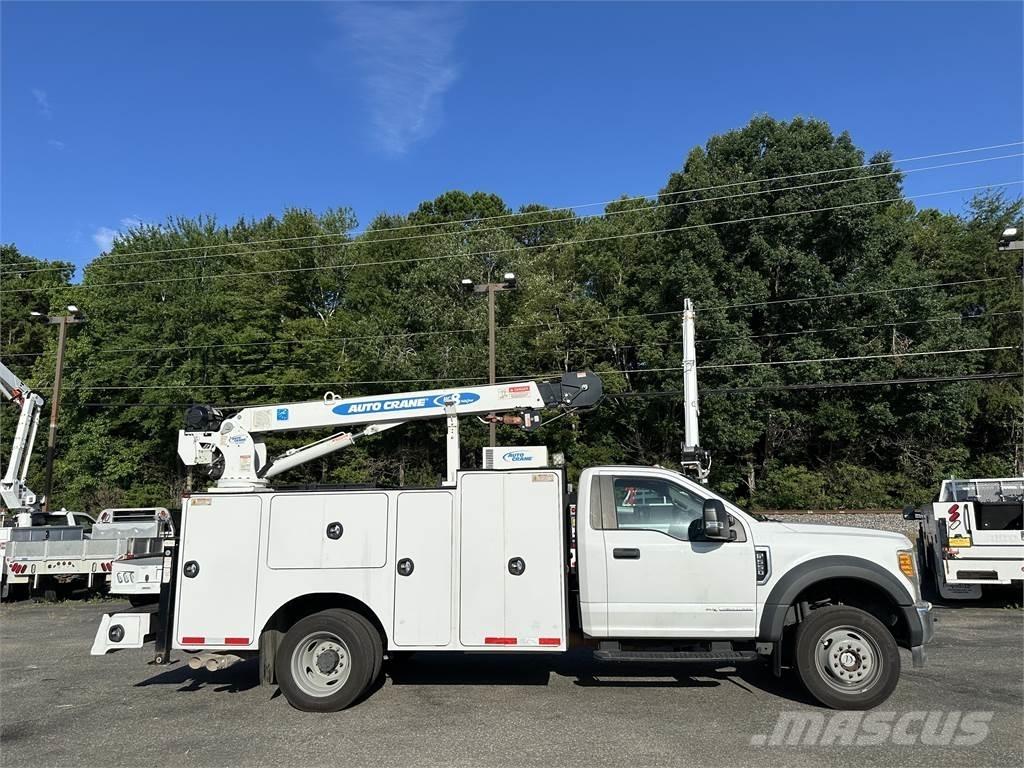 Ford F550 Camions et véhicules municipaux