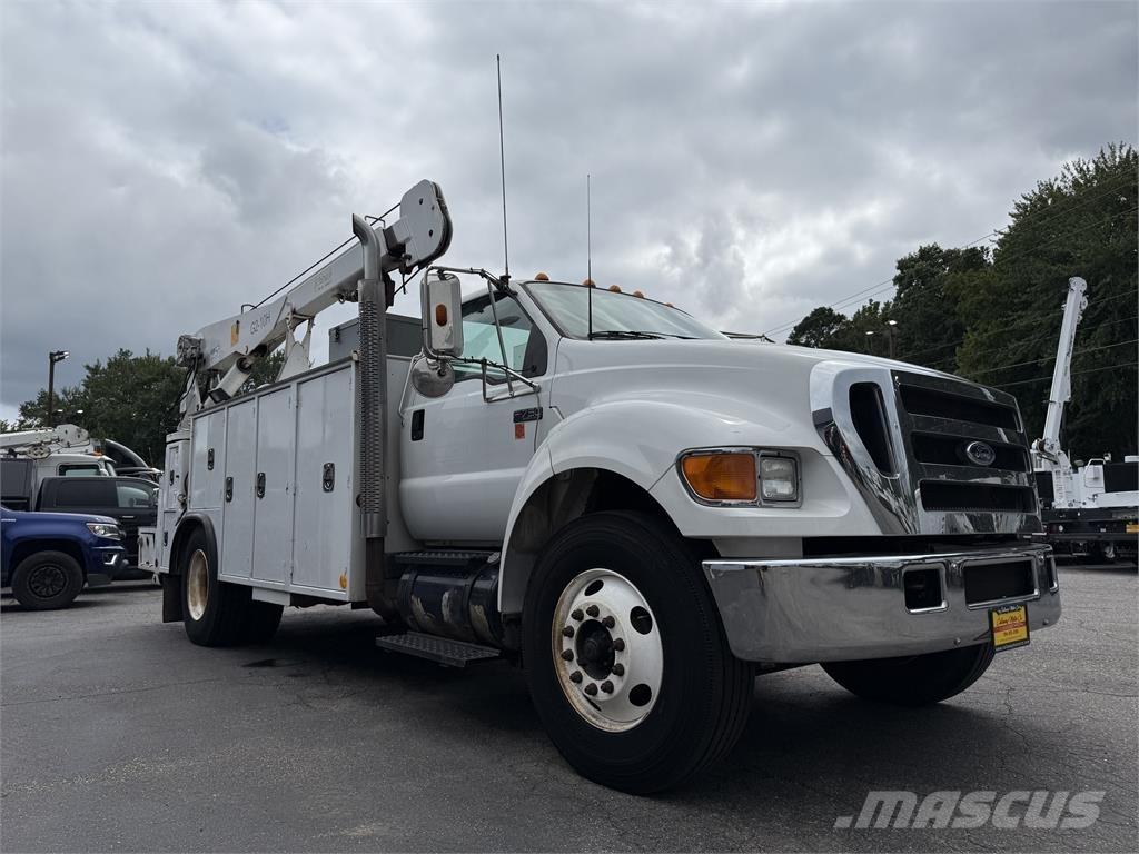 Ford F750 Camions et véhicules municipaux