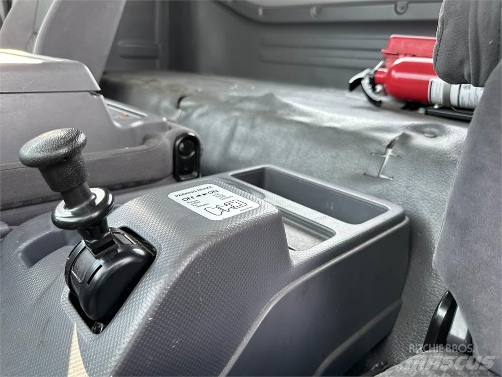 Isuzu FTR Autre camion