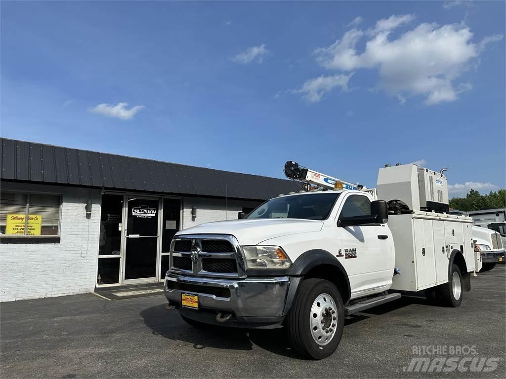 RAM 5500 Camions et véhicules municipaux