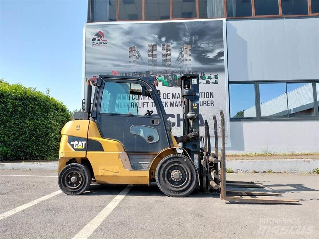 CAT DP40N Autres Chariots élévateurs