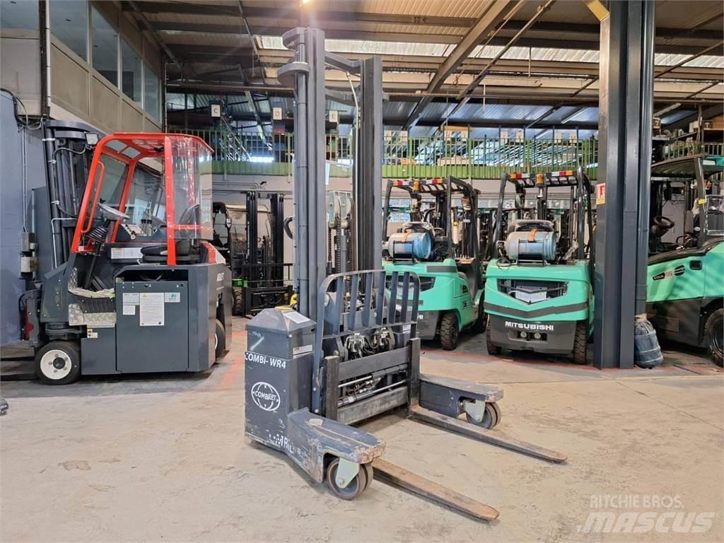 Combilift WR4 Gerbeur accompagnant